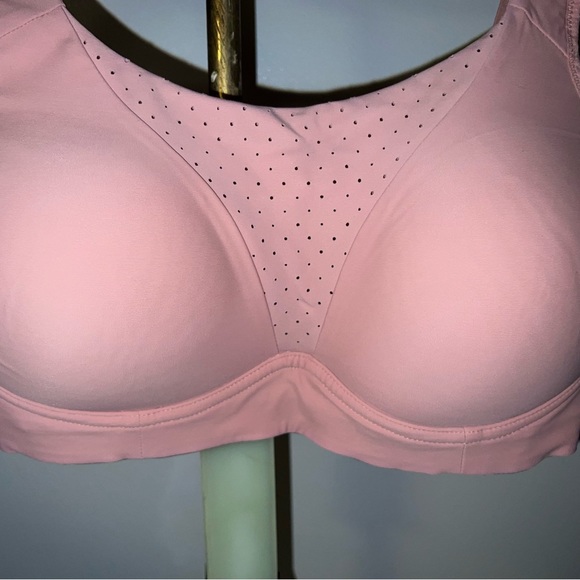 LULULEMON Run Times Bra
High Support** - Picture 4 of 12